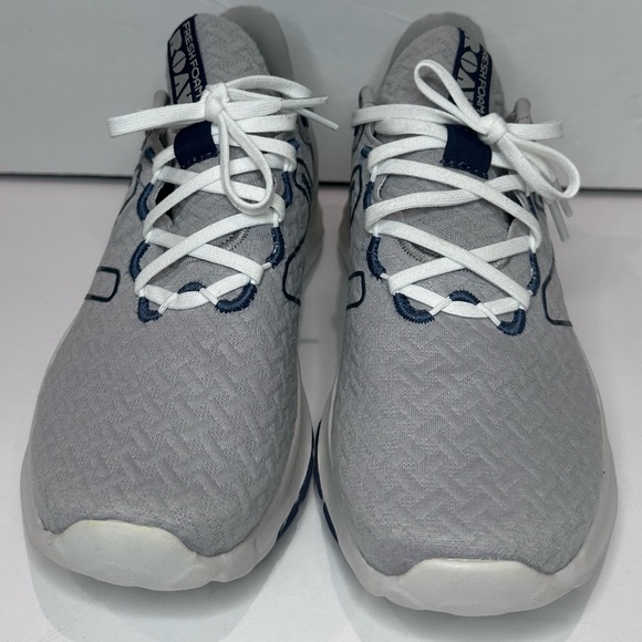 Used New Balance Gray Sneakers - Picture 2 of 7